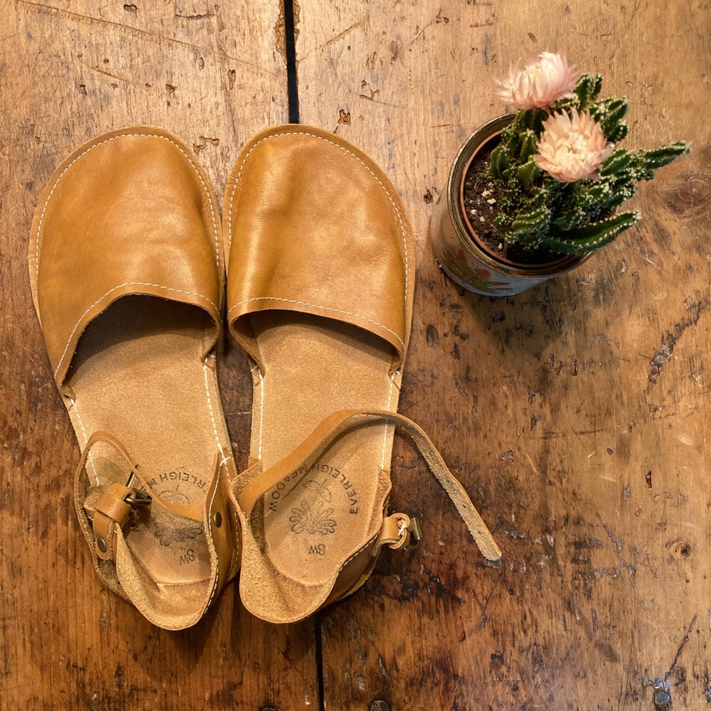 Everleigh Meadow Mama Explorer Shoes